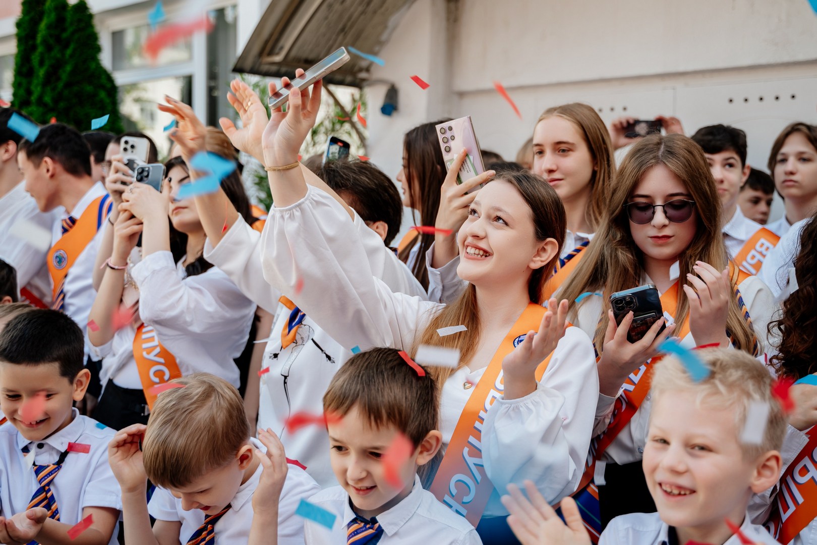 Фотография школы.